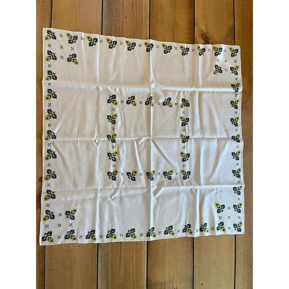 Vintage Floral Embroidered Linen Tea Towel. Green/Yellow Flowers.Kitchen Read! - Picture 2 of 6